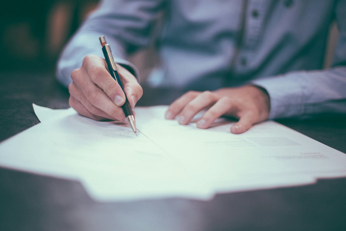 Signing a software licence agreement