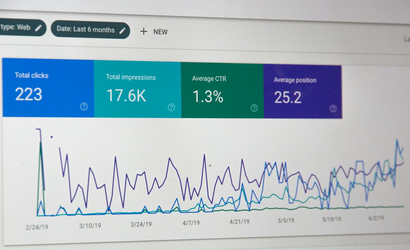 IBM analytics consultants reviewing data